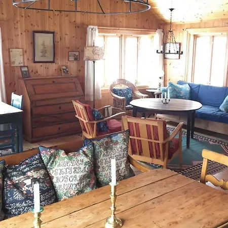 Four Bedroom Holiday In Tatil Evi Skåbu